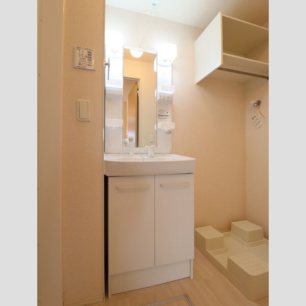 洗面所 (洗髪洗面化粧台)