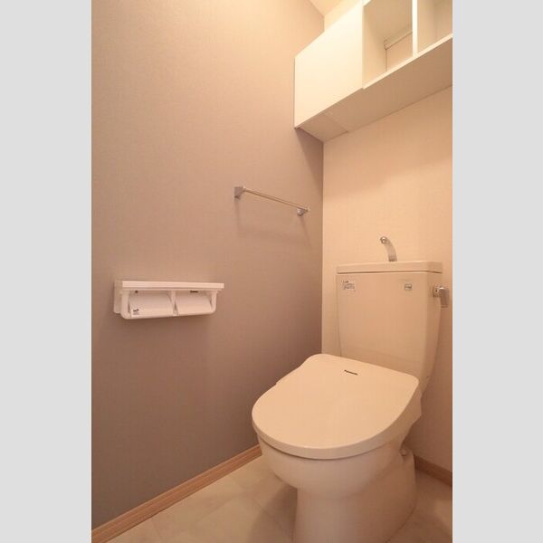 トイレ (温水洗浄暖房便座)