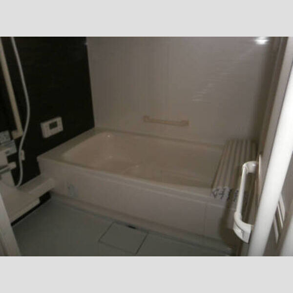 バス (ユニットバス)