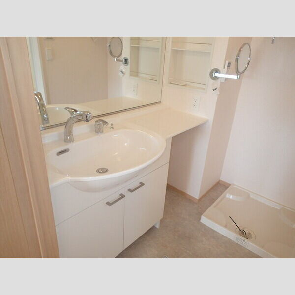 洗面所 (洗髪洗面化粧台)