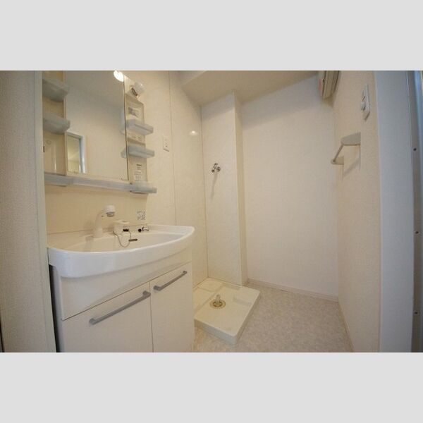 その他 (室内洗濯機置場)