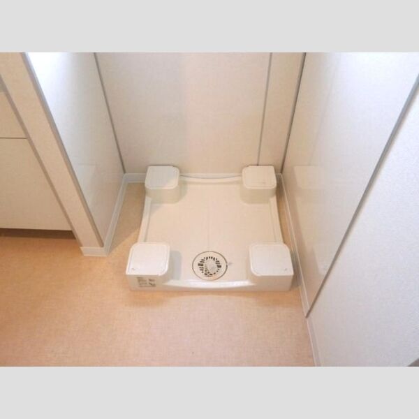 その他 (洗濯機置き場)