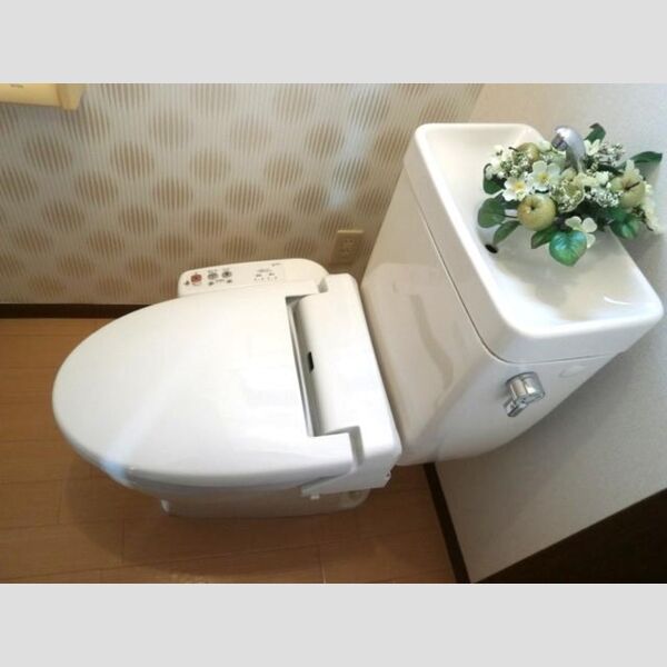 トイレ (温水洗浄暖房便座)