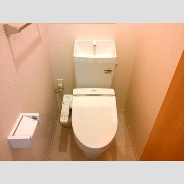 トイレ (温水洗浄暖房便座)