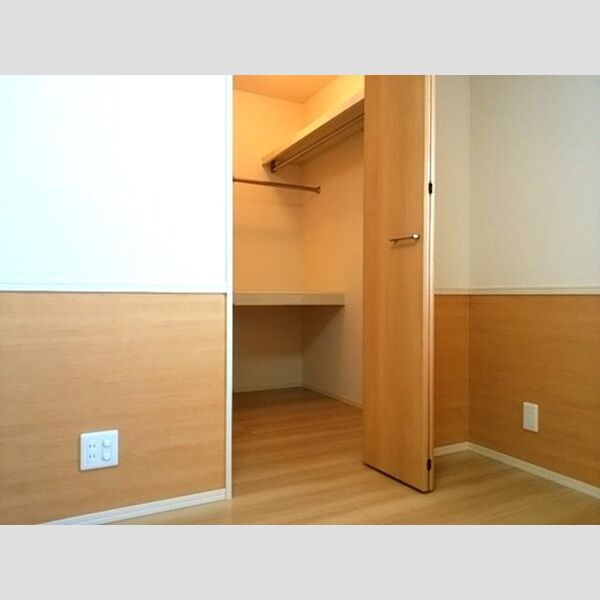 収納 (ウォークインクローゼット)