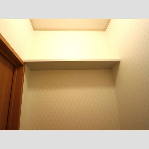 トイレ (トイレ棚)