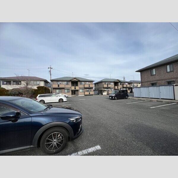 駐車場 (駐車場)
