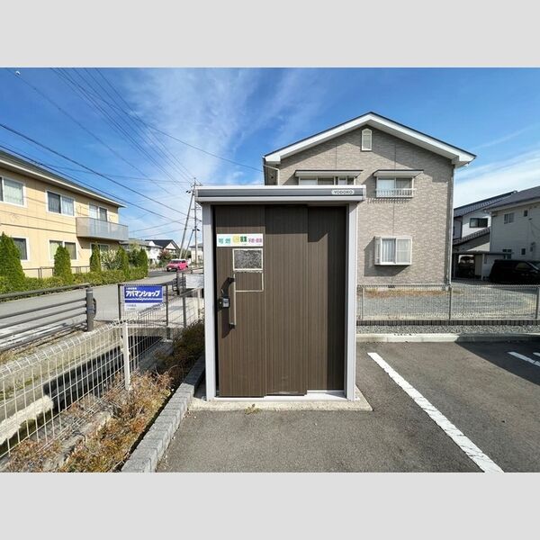 現地周辺 (ゴミ置き場)