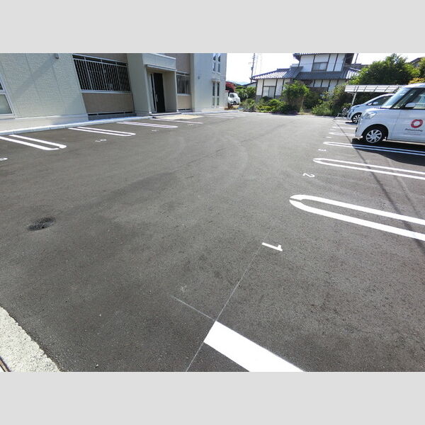 駐車場 (駐車場)