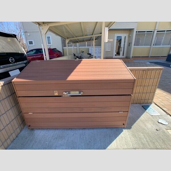 現地周辺 (ゴミ置き場)