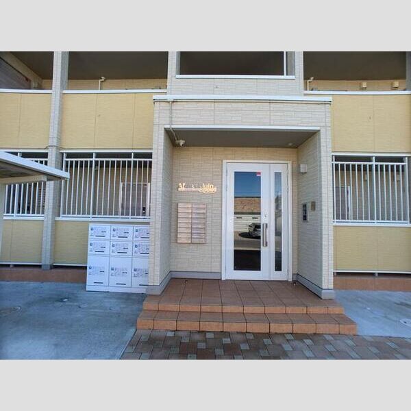 エントランス (エントランス)