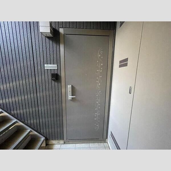 エントランス (エントランス)