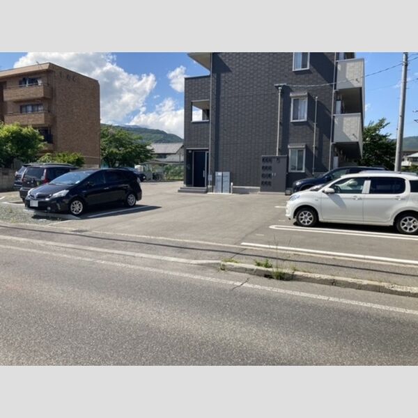 駐車場 (駐車場)