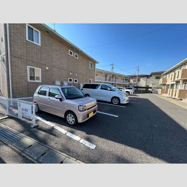 駐車場 (駐車場)