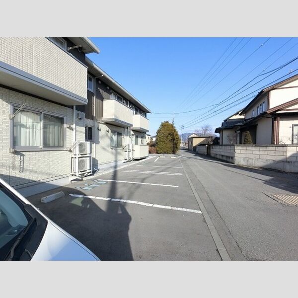 駐車場 (駐車場)