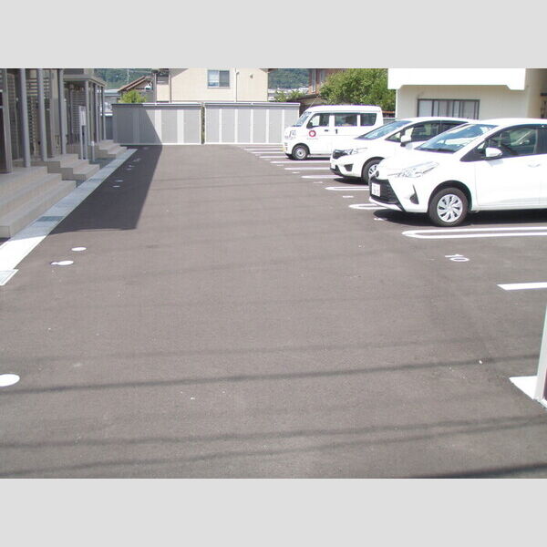 駐車場 (駐車場)