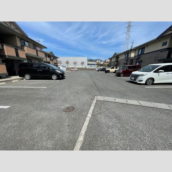 駐車場 (駐車場)