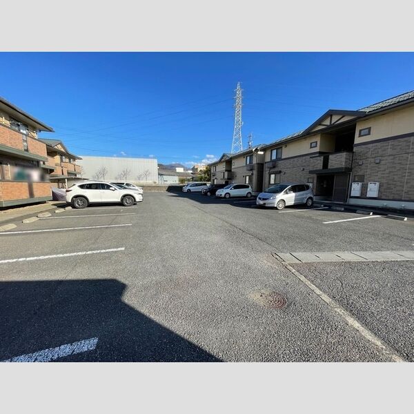 駐車場 (駐車場)