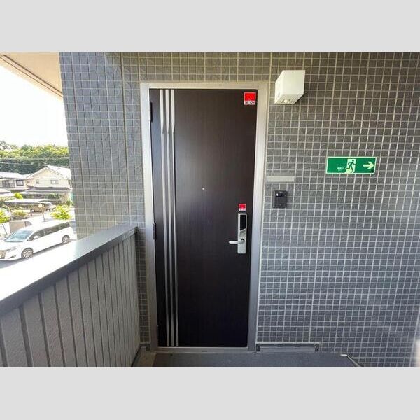 エントランス (エントランス)