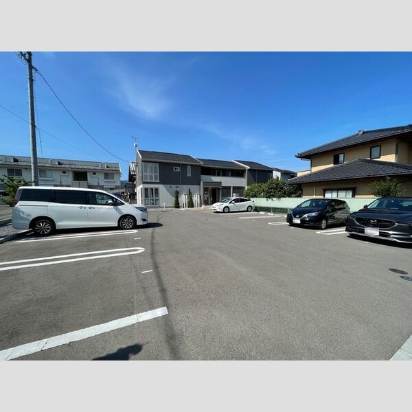 駐車場 (駐車場)