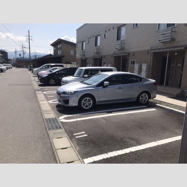 駐車場 (駐車場)