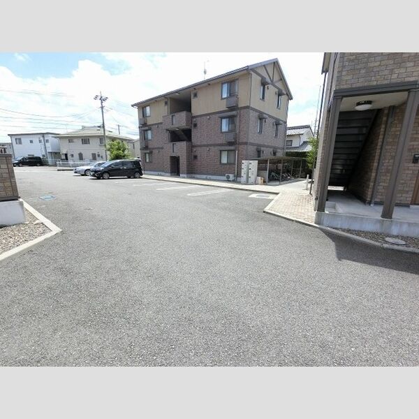 駐車場 (駐車場共用通路)