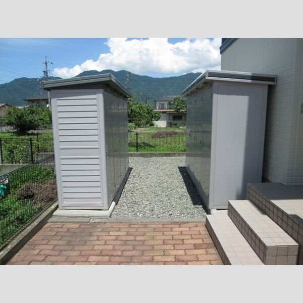 現地周辺 (ボナール・ナカザワ　物置)