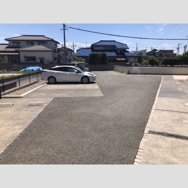 駐車場 (駐車場)