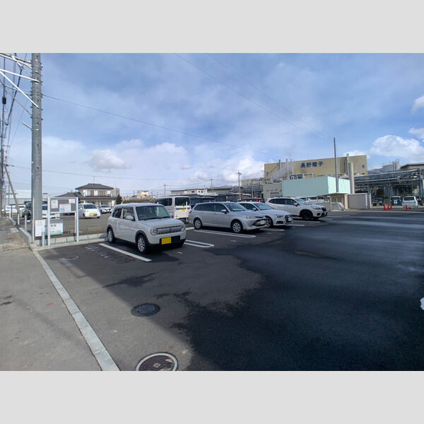 駐車場 (駐車場)