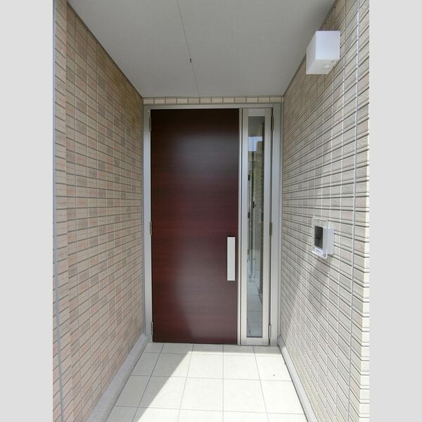 エントランス (エントランス)