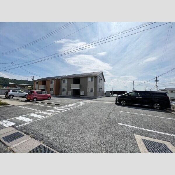 駐車場 (駐車場)