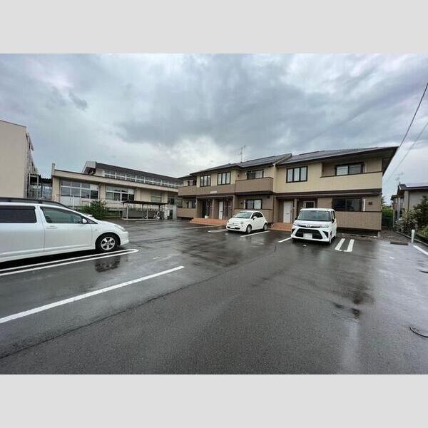駐車場 (駐車場)