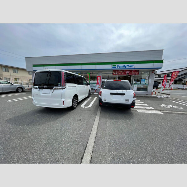 現地周辺 (ファミリーマート 長野小島店)