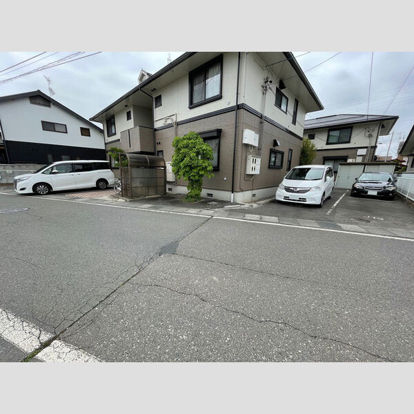 駐車場 (駐車場)