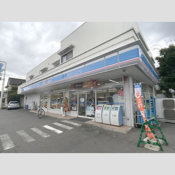 現地周辺 (周辺コンビニ)