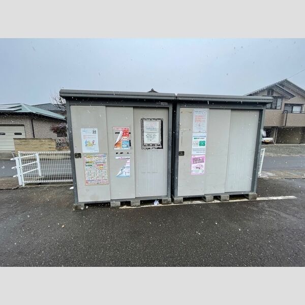 現地周辺 (ゴミ置き場)