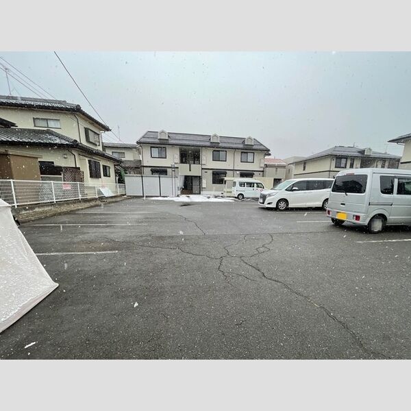 駐車場 (駐車場)