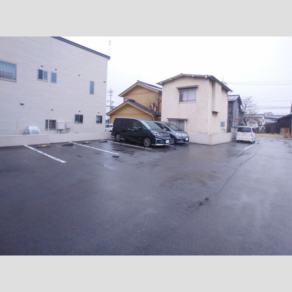 駐車場 (駐車場)