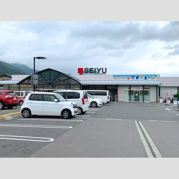 現地周辺 (西友 戸倉店)