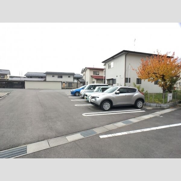 駐車場 (駐車場)