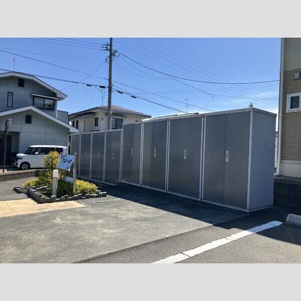 現地周辺 (物置)