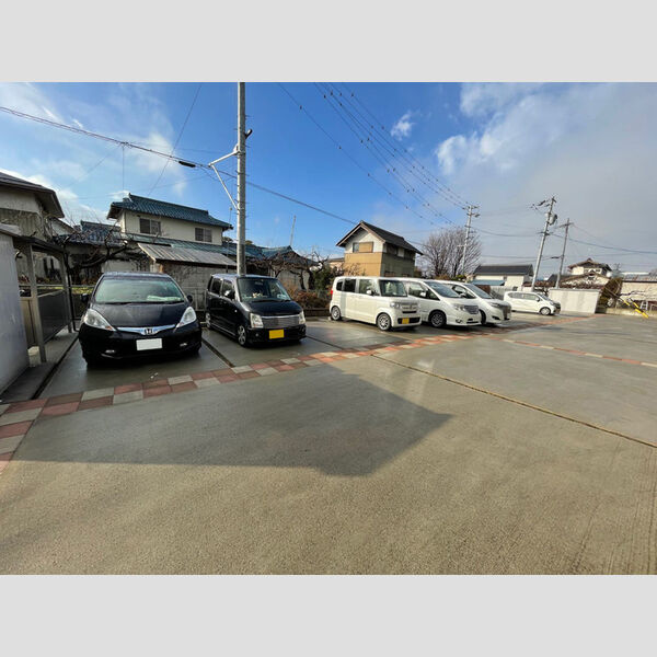 駐車場 (駐車場)