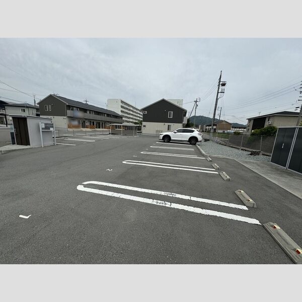駐車場 (駐車場)