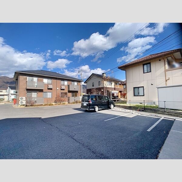 駐車場 (駐車場)