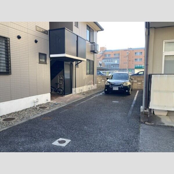 駐車場 (駐車場)