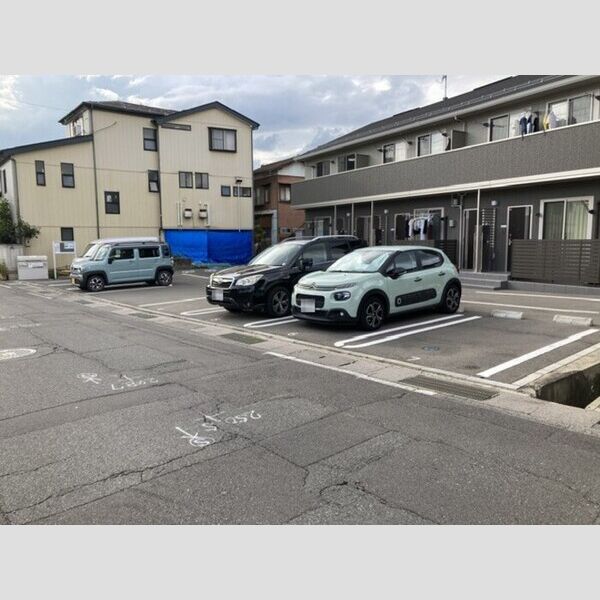 駐車場 (駐車場)