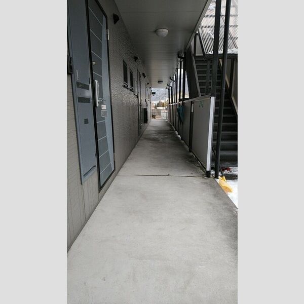 エントランス (エントランス)