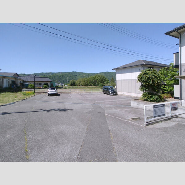 駐車場 (駐車場)