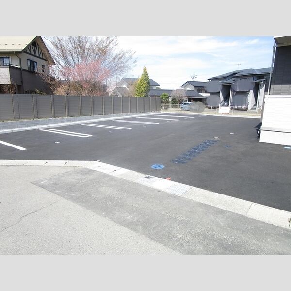 駐車場 (駐車場)