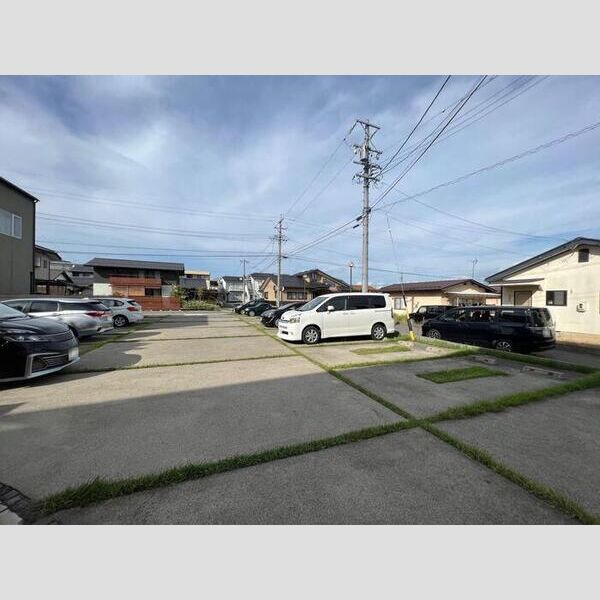 駐車場 (駐車場)